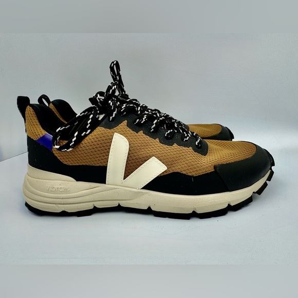 Veja DEKKAN
ALVEOMESH TENT
PIERRE PURPLE 39/8 - Picture 8 of 12